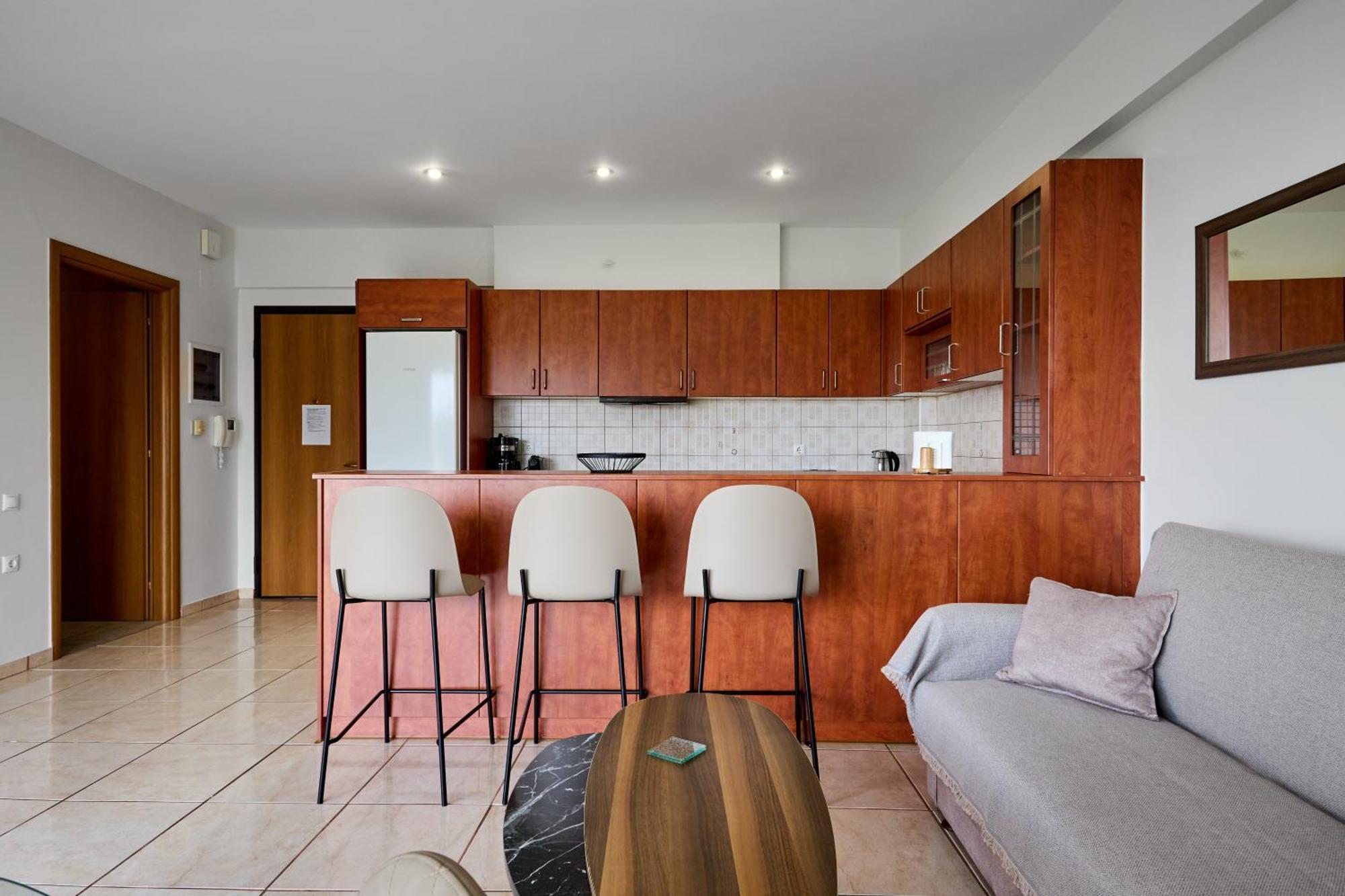 Chios Town Apartment - Heart Of Chios Town With 2 Minute Walk To The Beach Exterior foto